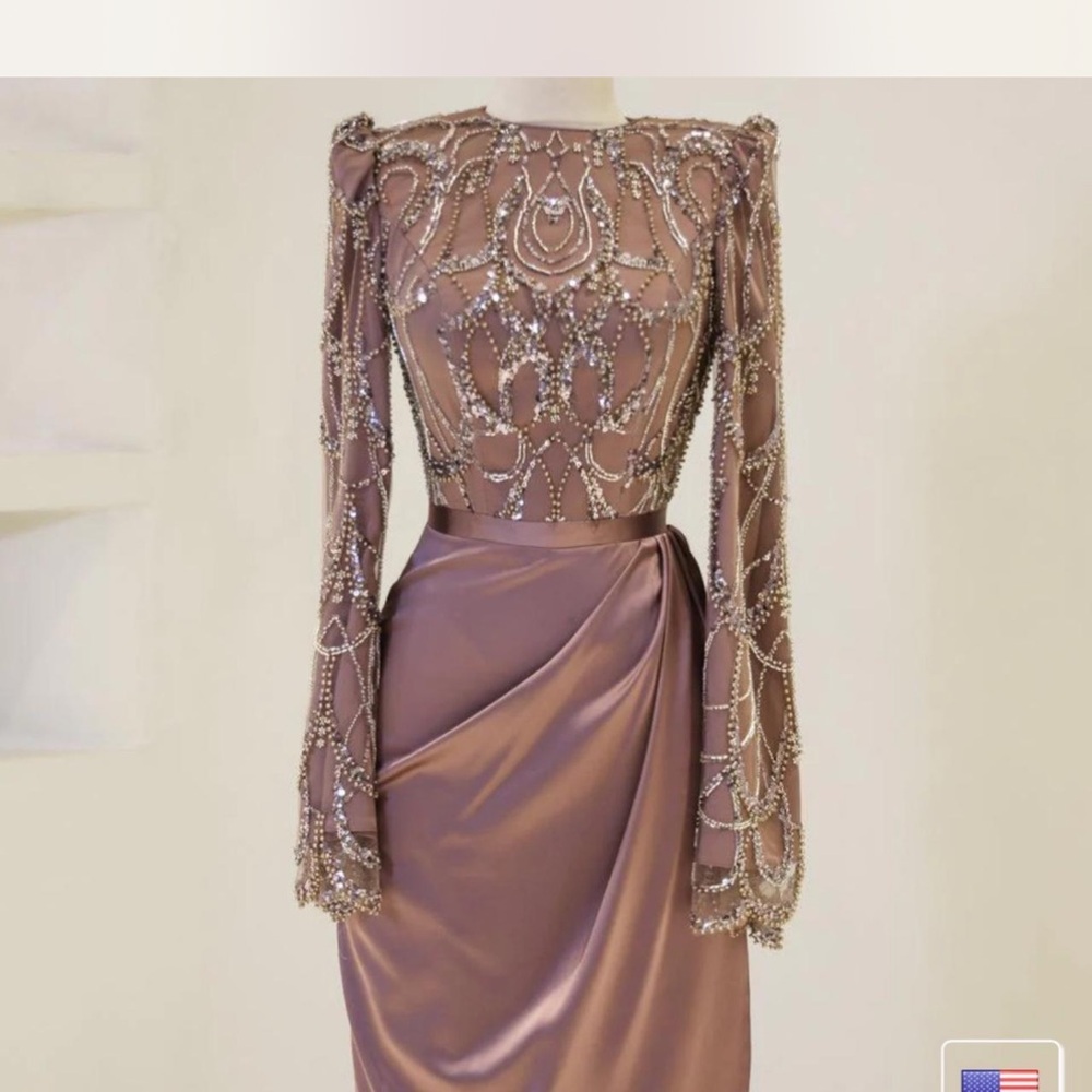 ModaZehrada Dress - Picture 2 of 7